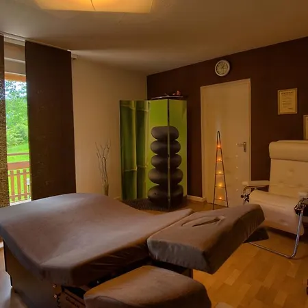 Hotel Neuenfels 3*